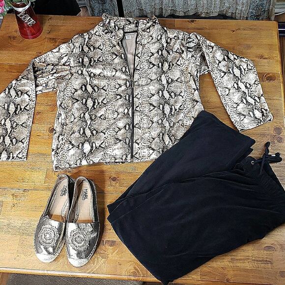 Mirror Image 2 Pc Animal Print Lounge Set SIZE XL - Picture 1 of 14